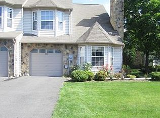 334 Lunar Rd, Piscataway, NJ 08854