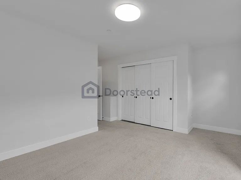 1333 Chelsea Walk NE — Photo 18