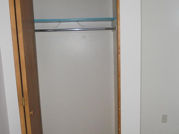 3rd image of 425 Porter Ave APT 402