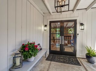 37 Underhill Rd, Orinda, CA 94563