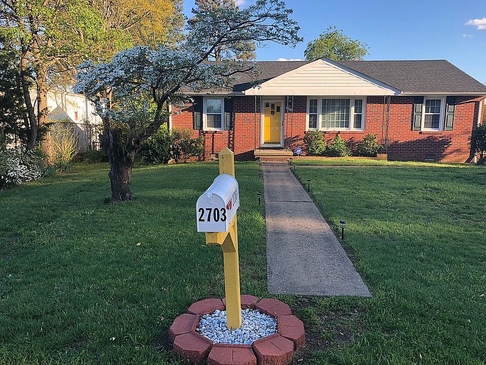 1st image of 2703 Skeet St