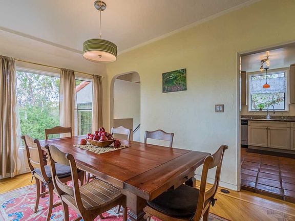 3rd image of 3622 Dove Ct