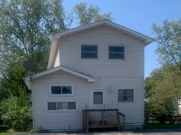 15 Dinosaur Rd, Wilmington, IL 60481