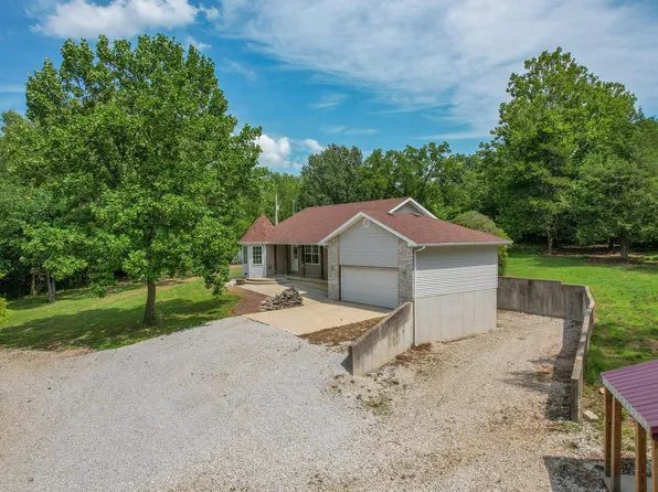 720 State Highway T, Bolivar, MO 65613
