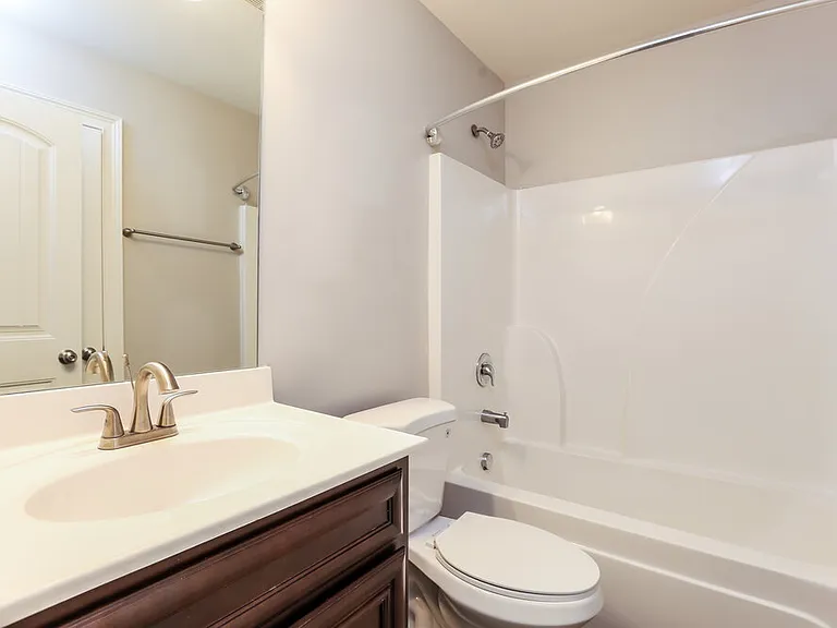 402 Silver Oak Dr — Photo 15