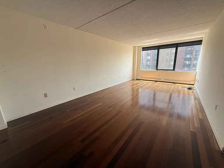 4 Martine Ave #510 — Photo 9