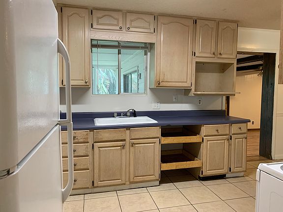 4th image of 2606 Glenn Hills Dr