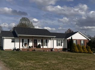 6702 Greenbrier Cemetery Rd, Greenbrier, TN 37073