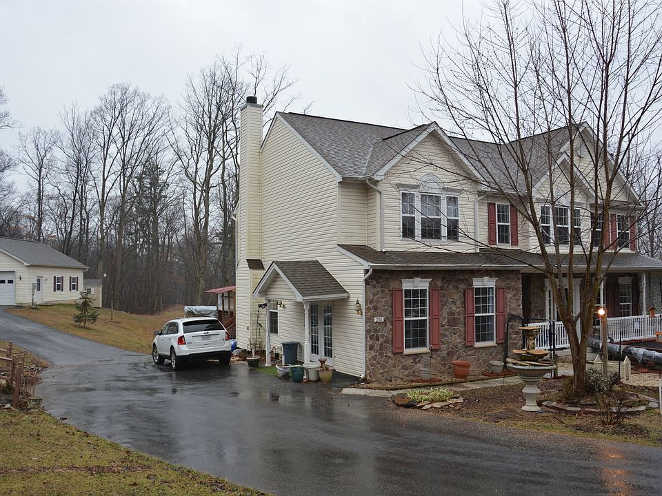 1st image of 203 Banks Dr