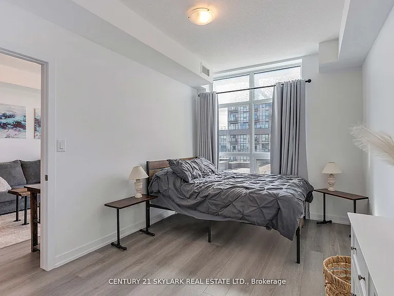 460 Dundas St E #701 — Photo 19
