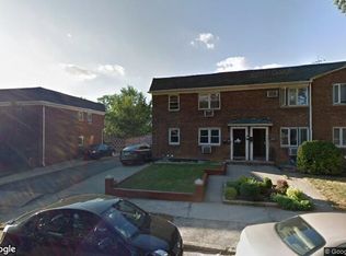 13727 70th Rd, Flushing, NY 11367