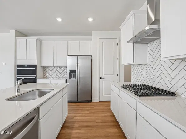 1656 E MCENTEE Lane, San Tan Valley, AZ 85143
