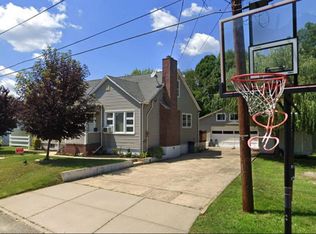 57 Forrest Ave, Sayreville, NJ 08872