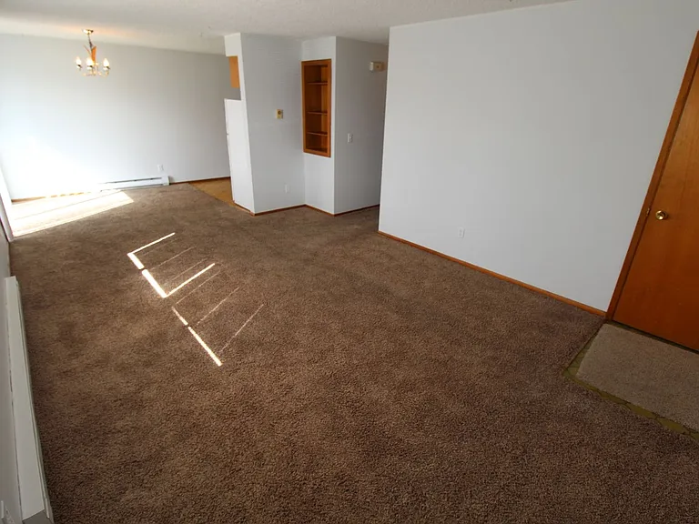 1223 E Nora Ave — Photo 11