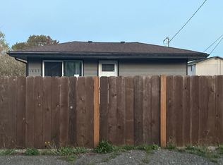 1841 Madrona St, North Bend, OR 97459