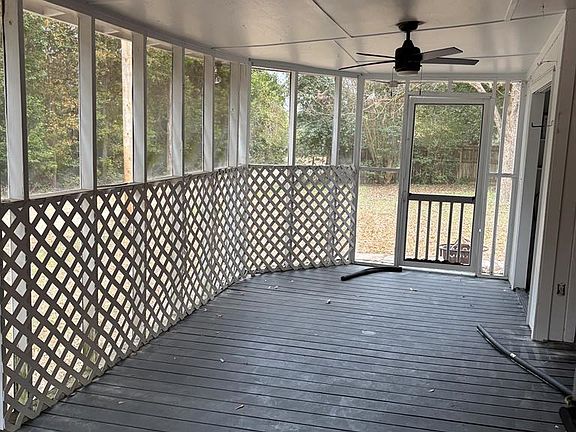 3rd image of 709 Fleming Rd