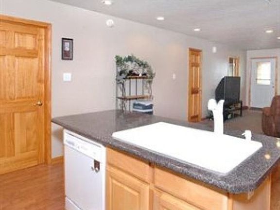 4th image of 791 Peregrine Dr