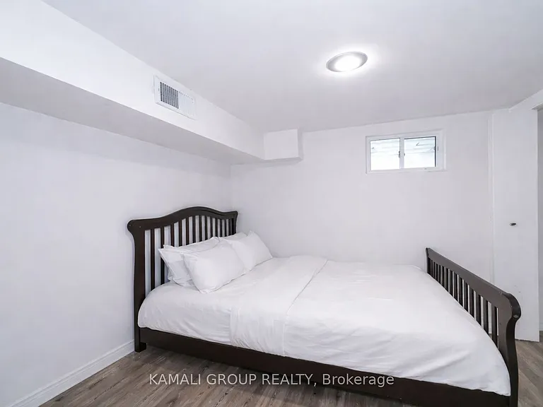 46 Centre St E #BASEMENT — Photo 8