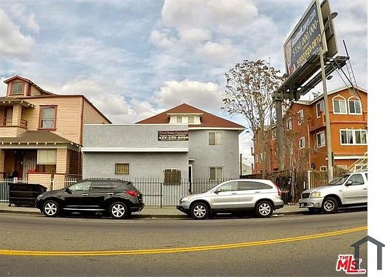 2nd image of 965 W Vernon Ave APT A