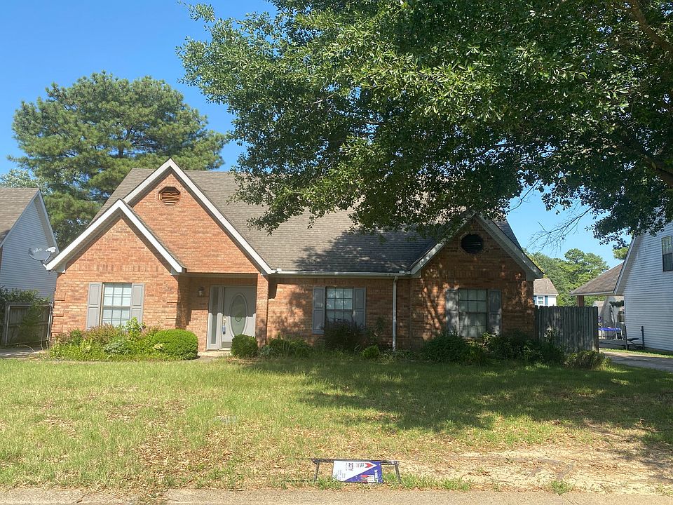 1st image of 4718 Sanderson Ln