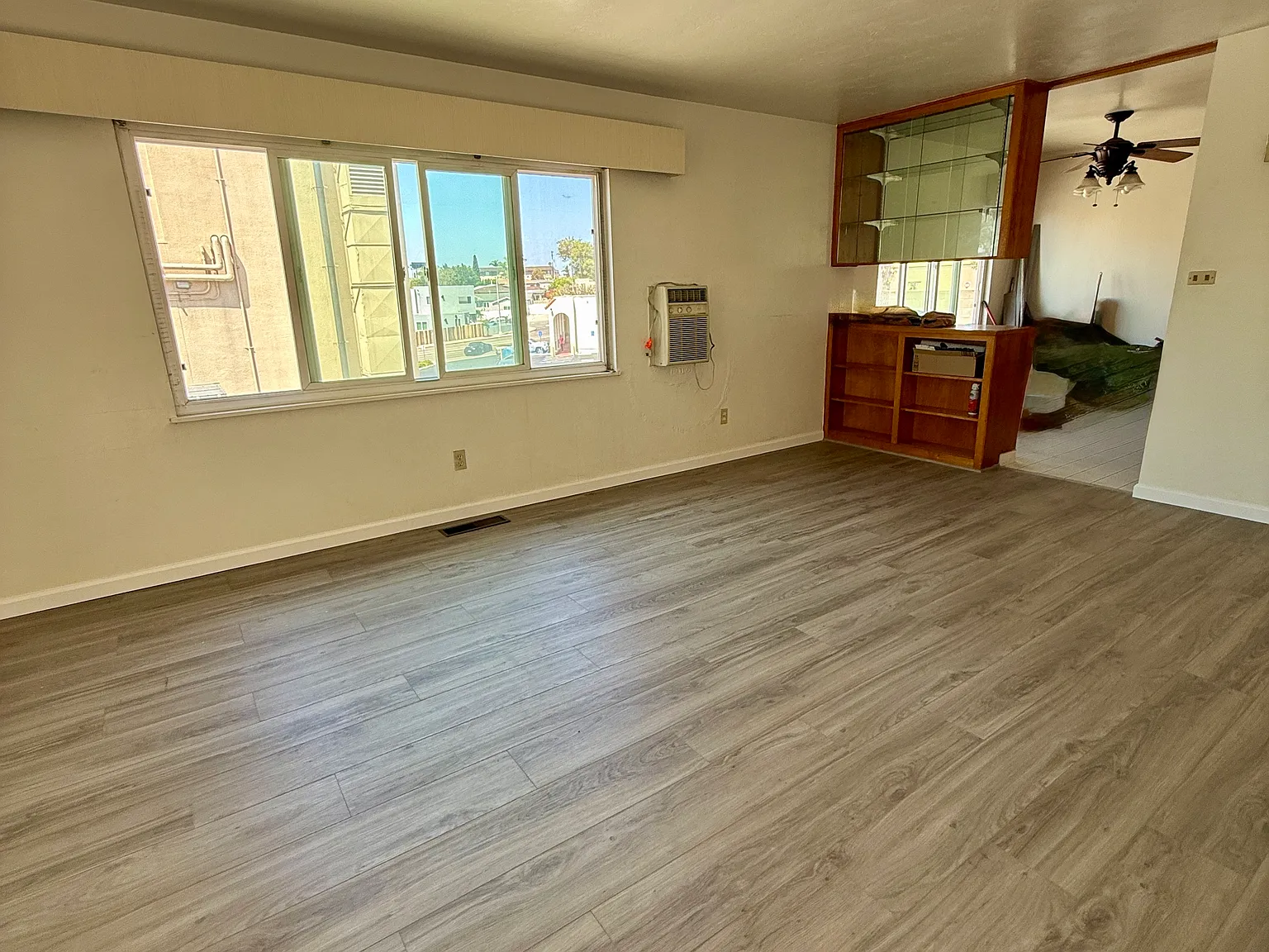2 bed, 900 sqft, $2,750 — Photo 2