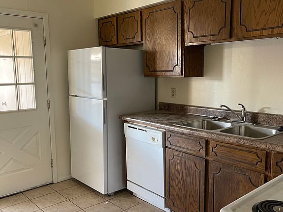 3rd image of 5812 E Albany St #B6