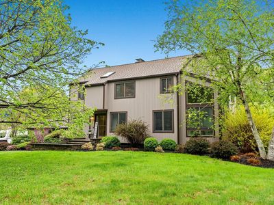 4 Smokey Ridge Road, Simsbury, CT, 06070