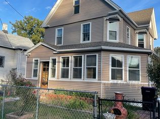 958 Main St, Holyoke, MA 01040