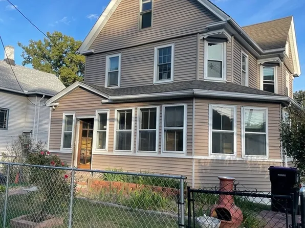 958 Main St, Holyoke, MA 01040