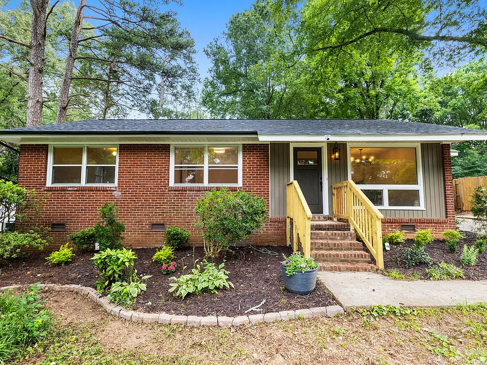 3840 Colebrook Rd