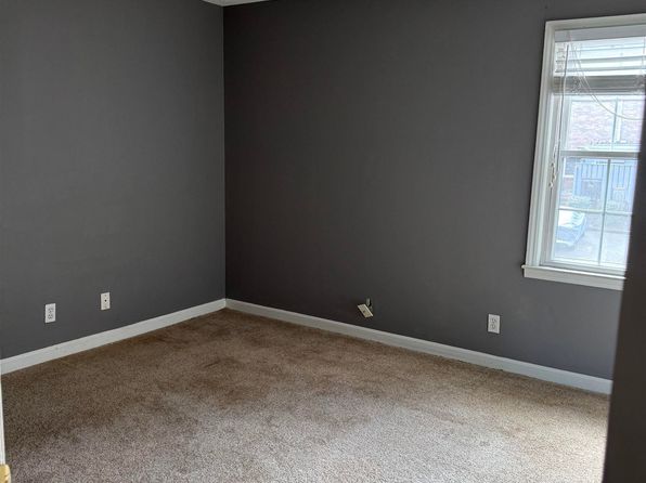 1438 Dover Rd, Spartanburg, SC 29301