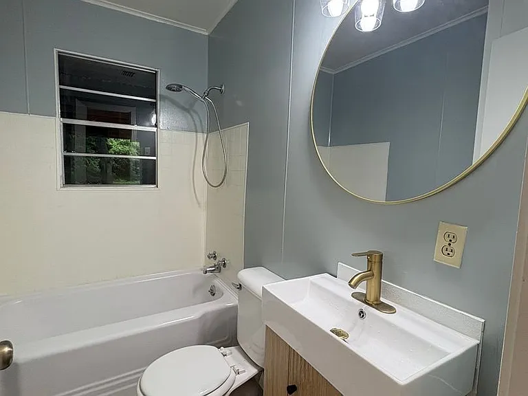 817 Anthony St — Photo 23