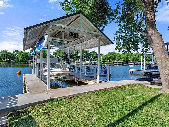 4th image of 2030 Williams Lakeshore