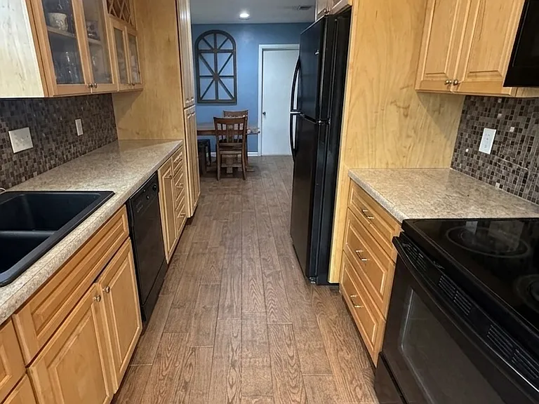 2505 Morning Star Ln — Photo 12
