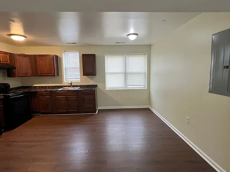 4300 Liberty Heights Ave — Photo 27