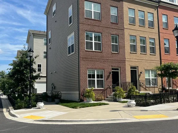 12717 Vuillard St, Silver Spring, MD 20906