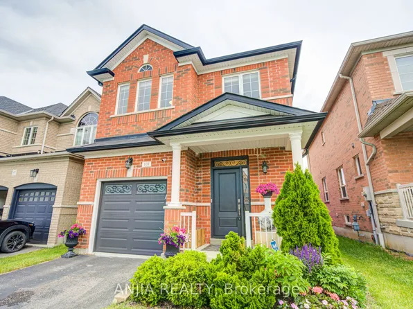 101 Gar Lehman Ave, Whitchurch Stouffville, ON L4A 0W9