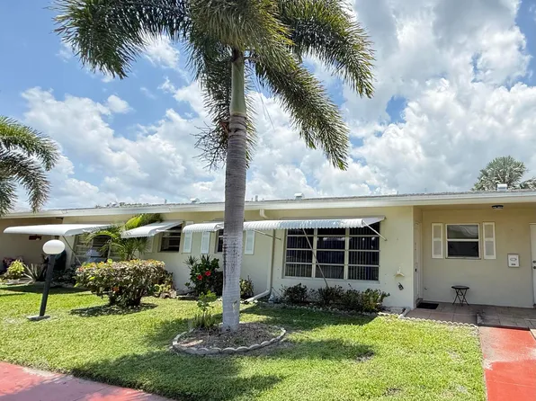 200 Pine Point Drive #B, Boynton Beach, FL 33435