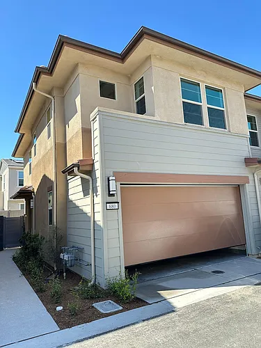 680 Cornelia Way Photo 1