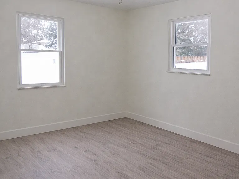 4586 Shattuck Rd — Photo 12