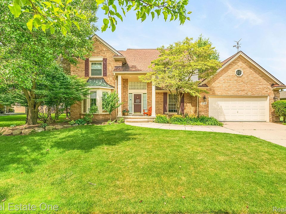 1st image of 550 Fairfield Ct