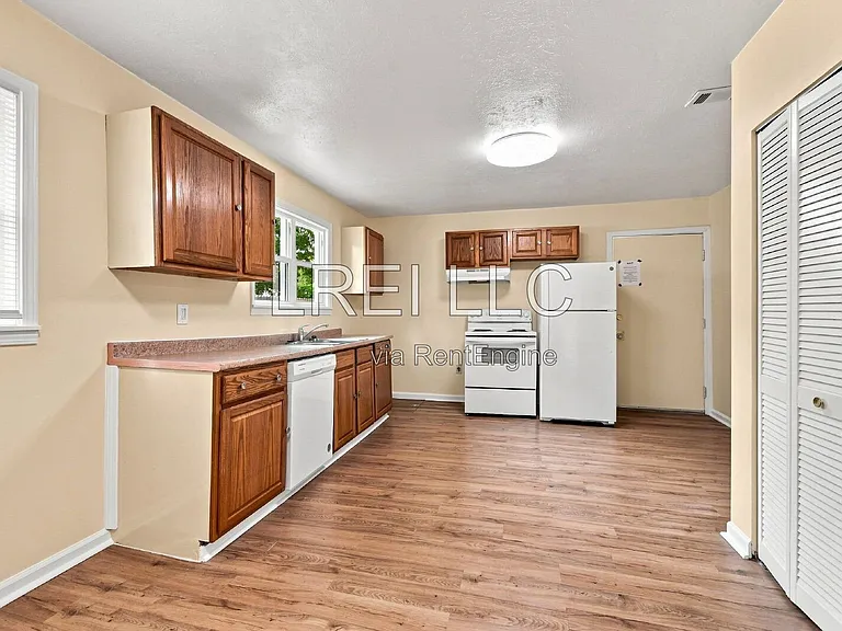 4014 Parthenia Ave — Photo 4