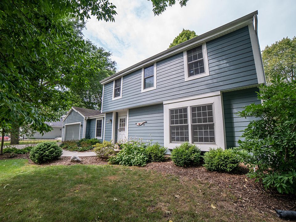 1st image of W160N10139 Cherokee Ct