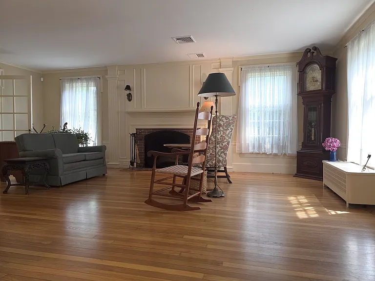 11 Alden Ave — Photo 16