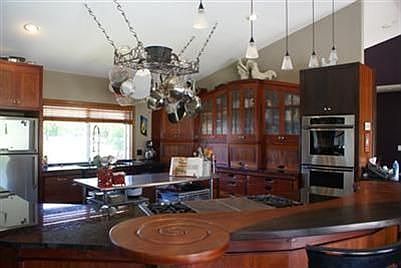 Amazing 'chefs' kitchen