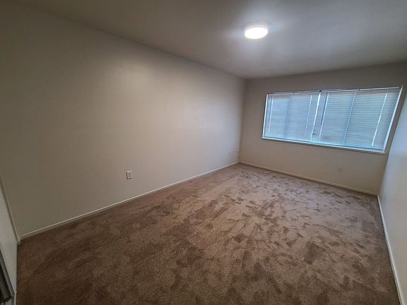 3rd image of 9235 Holly St APT D