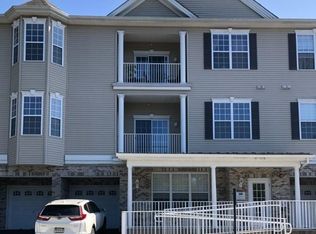 113 Picadilly Dr, Morganville, NJ 07751