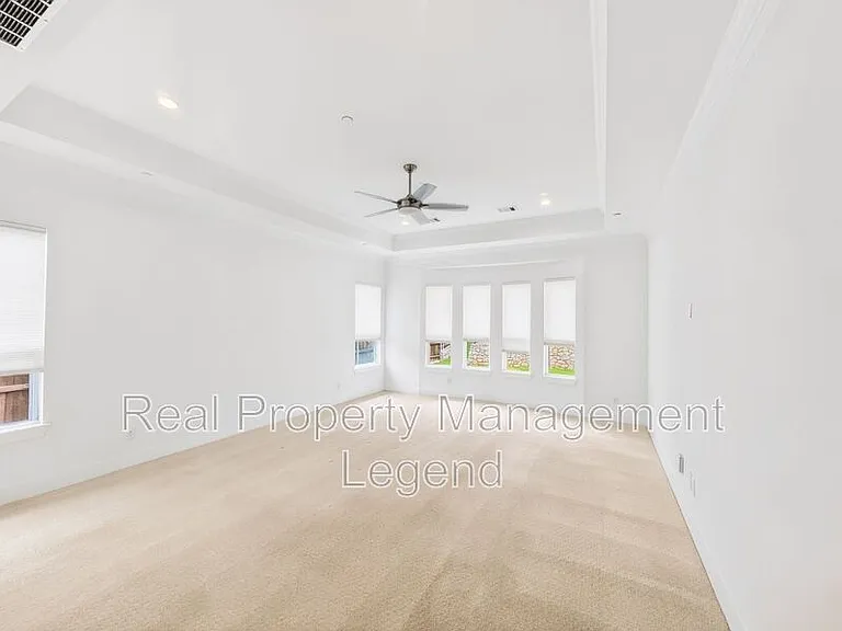 809 Jamestown Ln — Photo 38