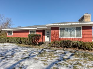 2211 Apple Ave NW, Grand Rapids, MI 49504