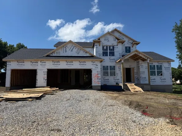128 Sunbird Ct, Waterloo, IA 50701